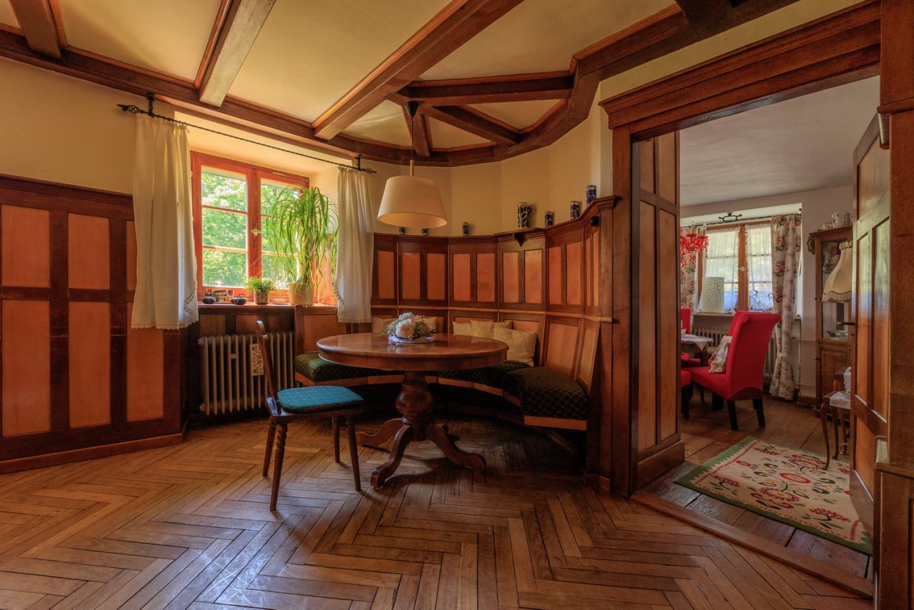 Landhaus-Hotel mit Nebenhaus & viel Grundstück