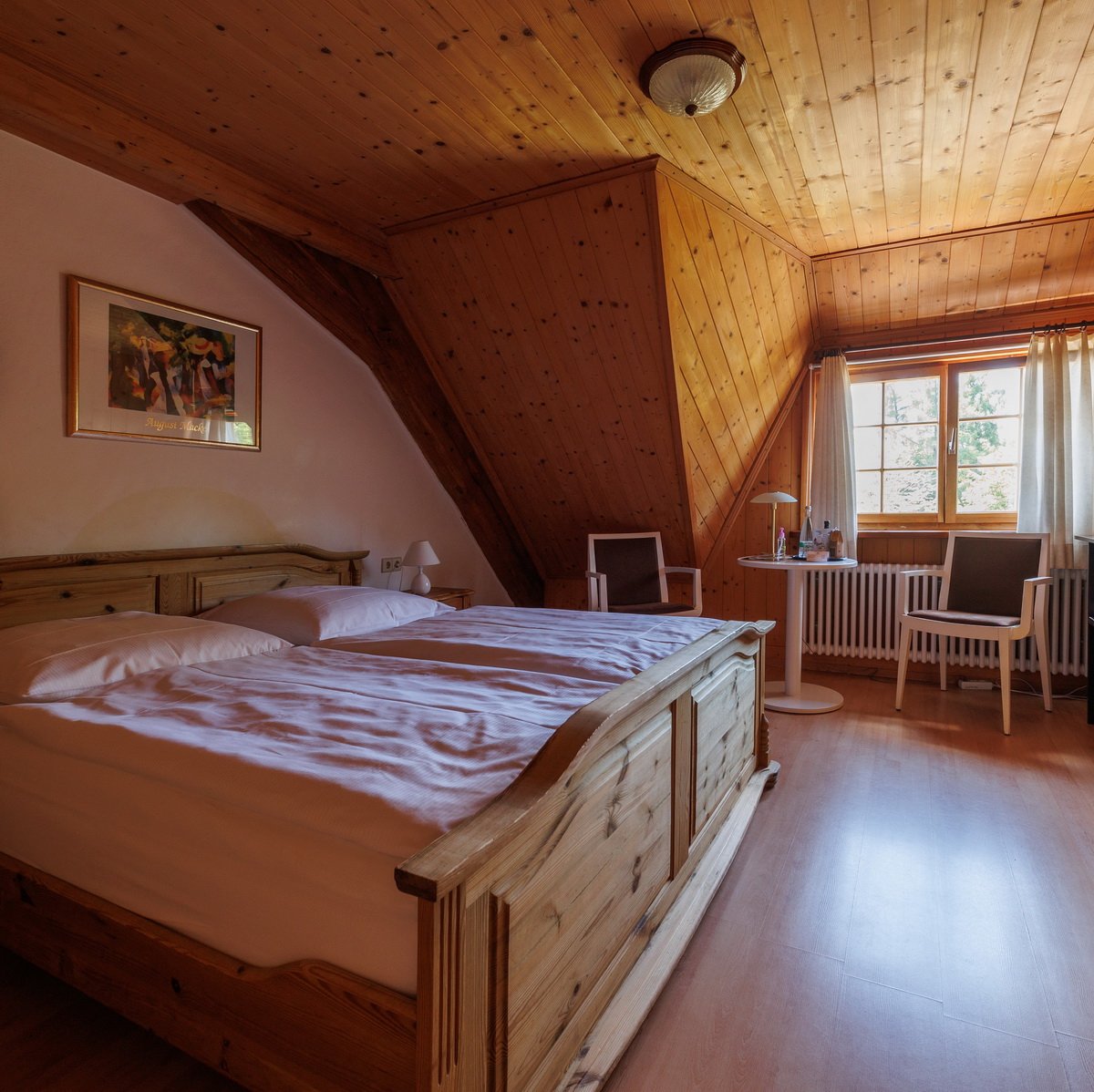 Landhaus-Hotel mit Nebenhaus & viel Grundstück