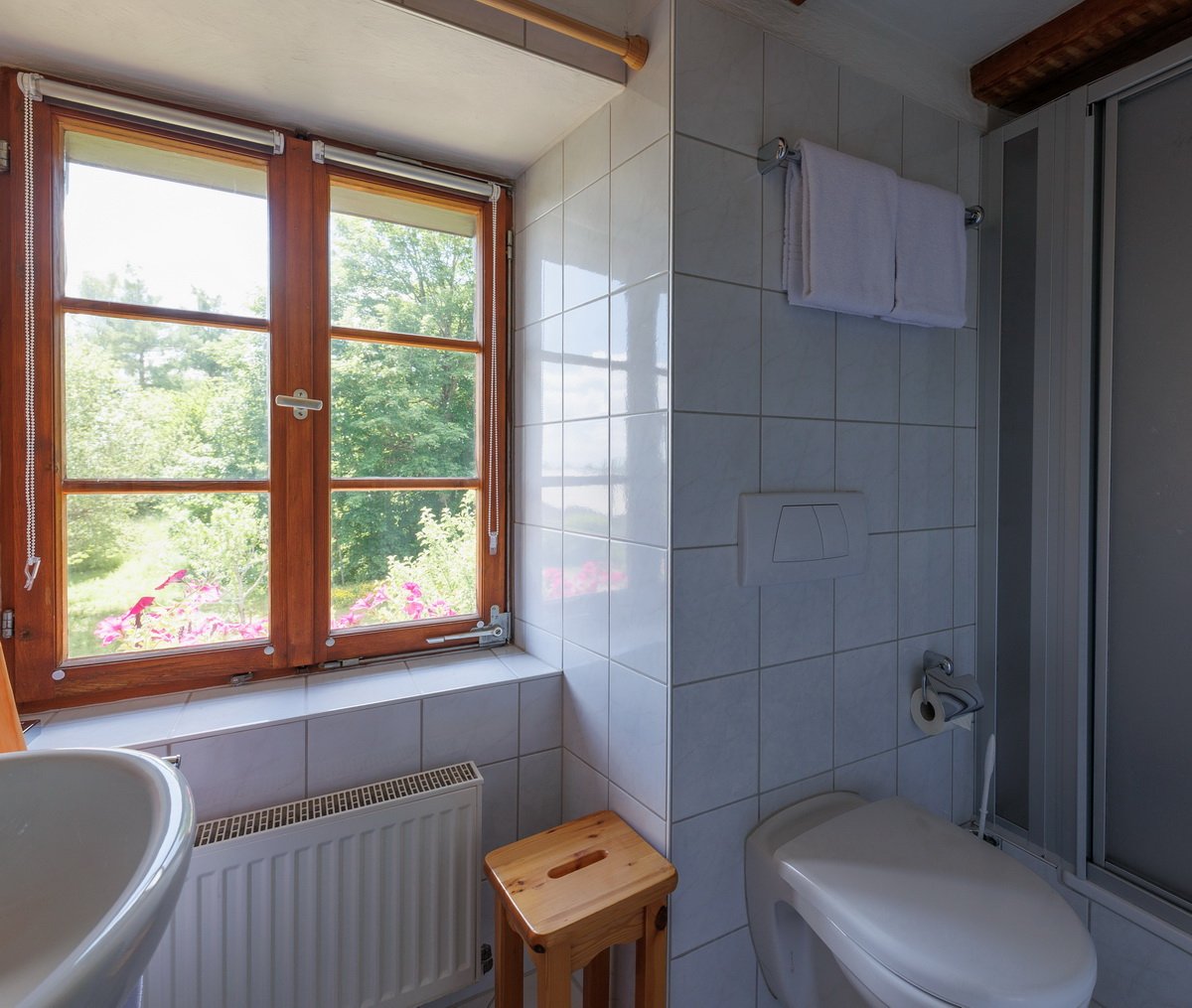 Landhaus-Hotel mit Nebenhaus & viel Grundstück