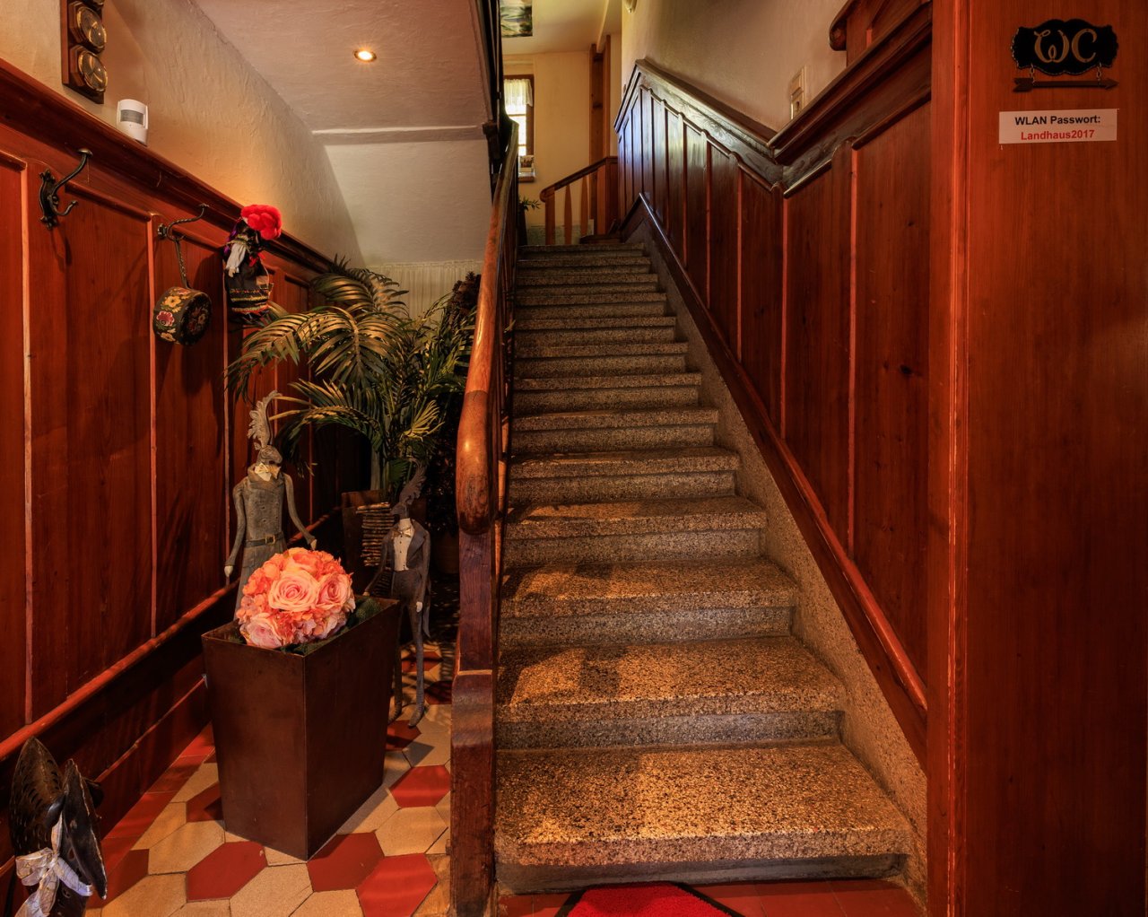 Landhaus-Hotel mit Nebenhaus & viel Grundstück