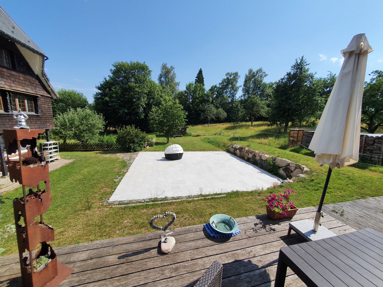 Landhaus-Hotel mit Nebenhaus & viel Grundstück