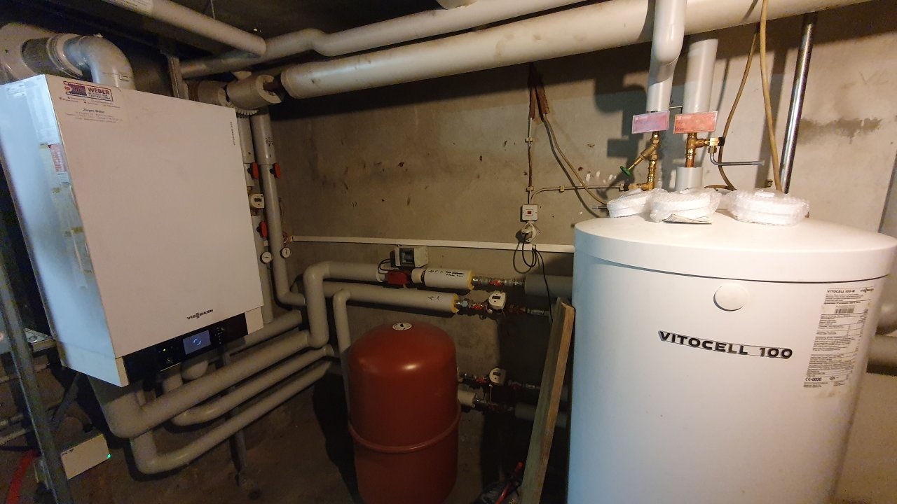 MFH + EFH mit Garage, Scheune & Garten