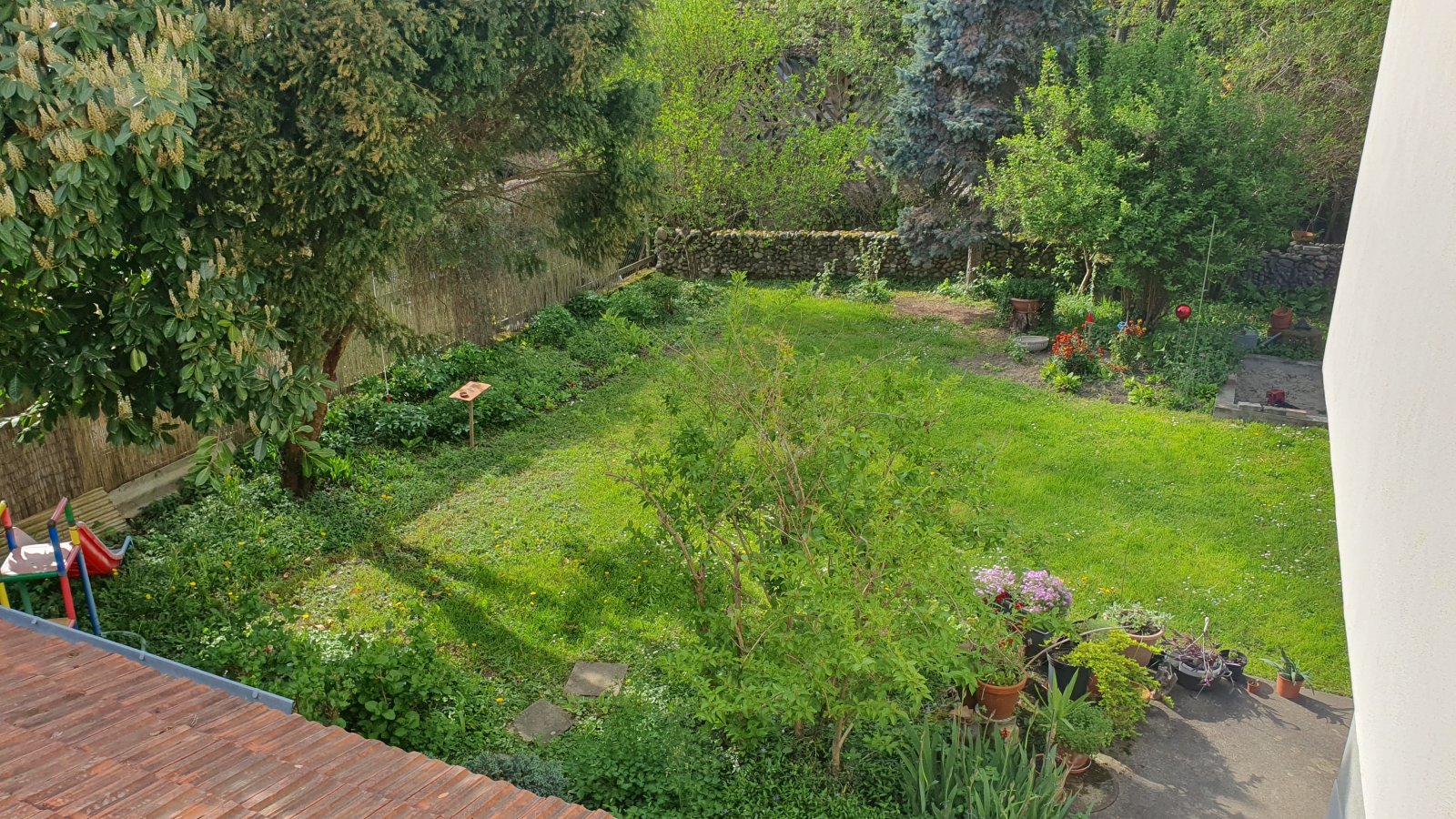 MFH + EFH mit Garage, Scheune & Garten