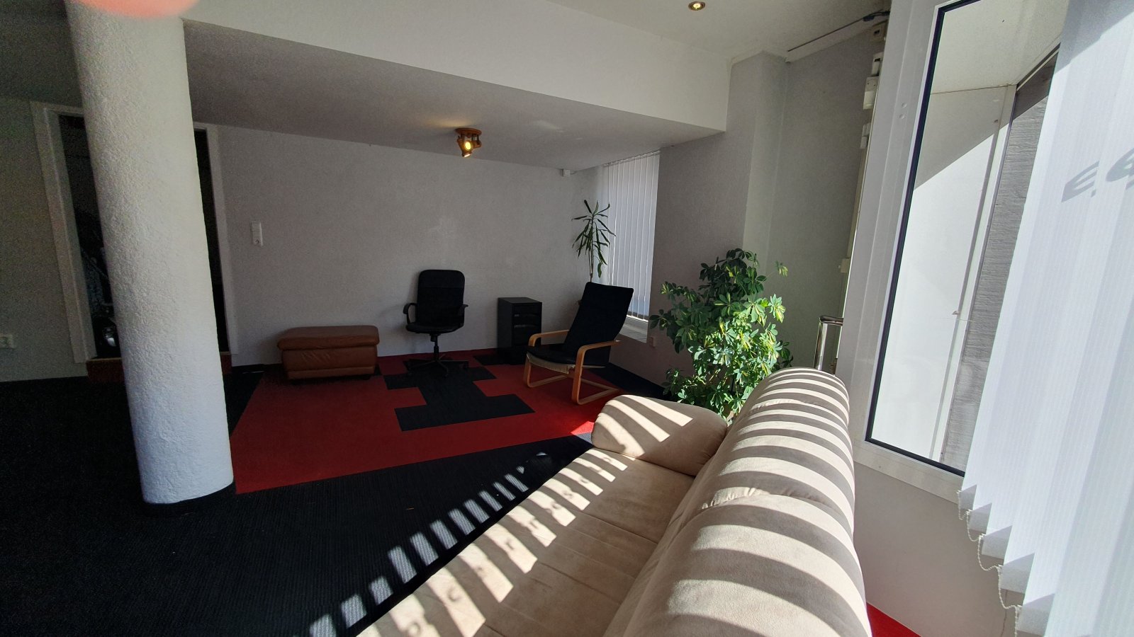 Wohn- / Geschäftshaus mit Büro & 2 Wohnungen   &quot;&quot;ZENTRAL in KANDERN&quot;&quot;