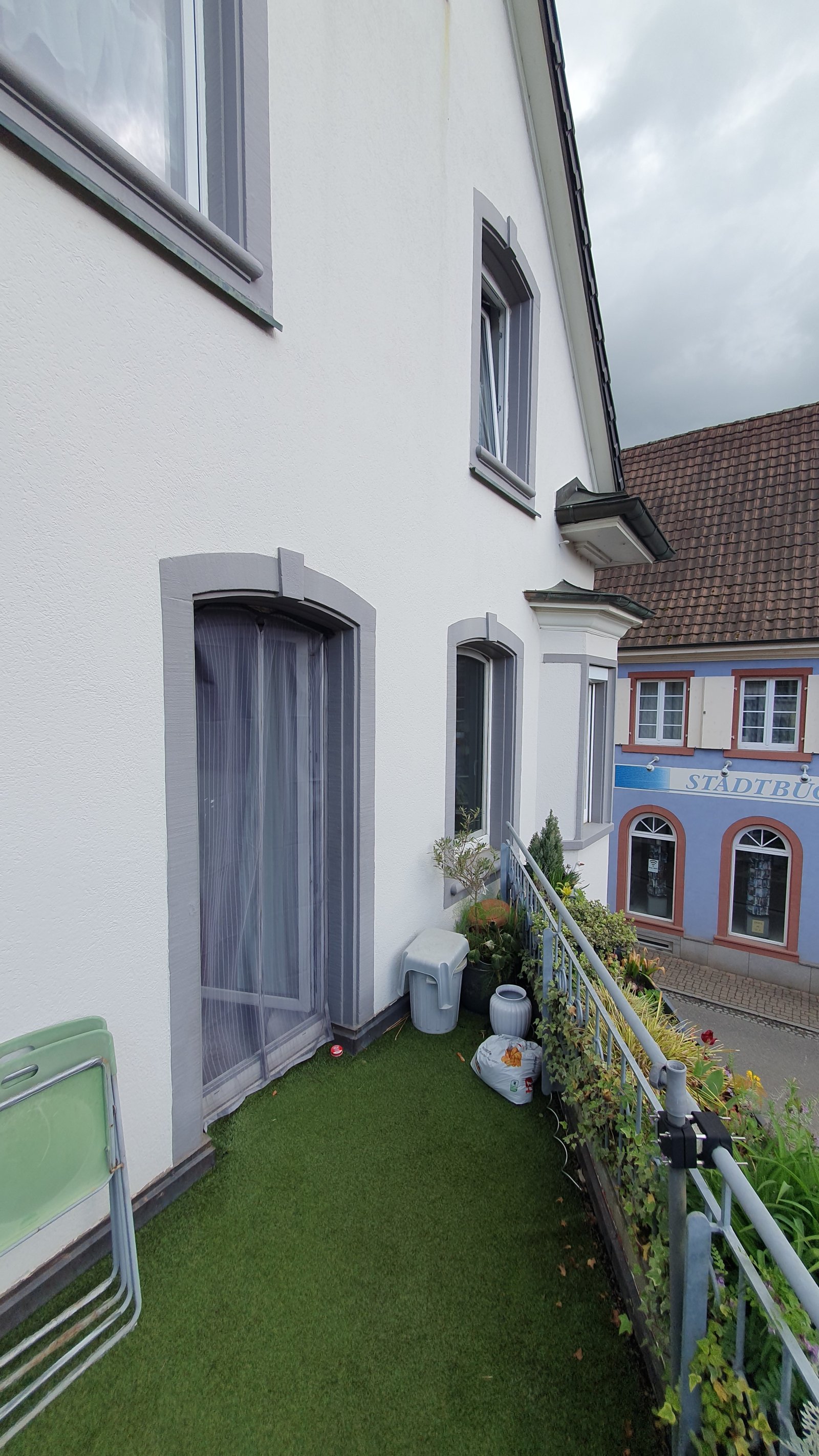 Wohn- / Geschäftshaus mit Büro & 2 Wohnungen   &quot;&quot;ZENTRAL in KANDERN&quot;&quot;