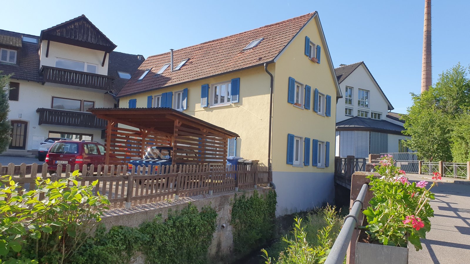 EFH mit ELW & Nebengebäude zentral in Kandern