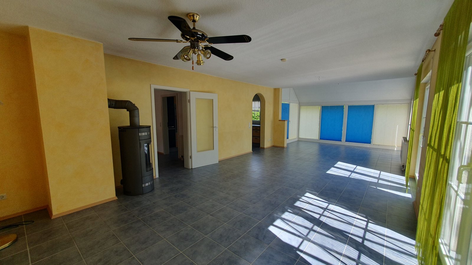 EFH mit Terrasse und traumhaftem Garten 