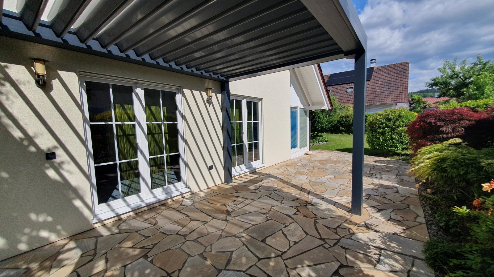 EFH mit Terrasse und traumhaftem Garten 