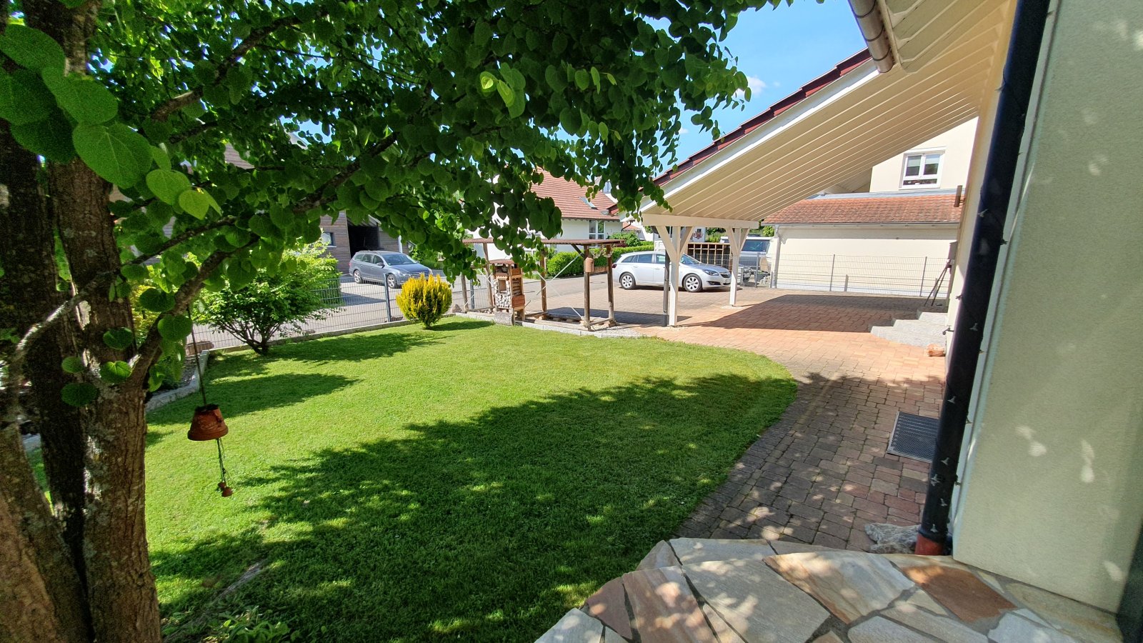 EFH mit Terrasse und traumhaftem Garten 