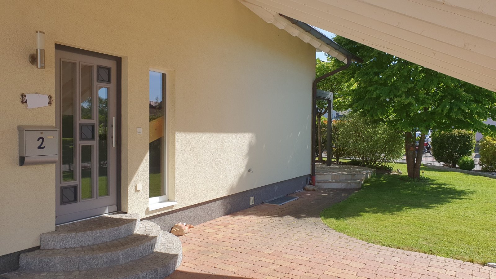 EFH mit Terrasse und traumhaftem Garten 