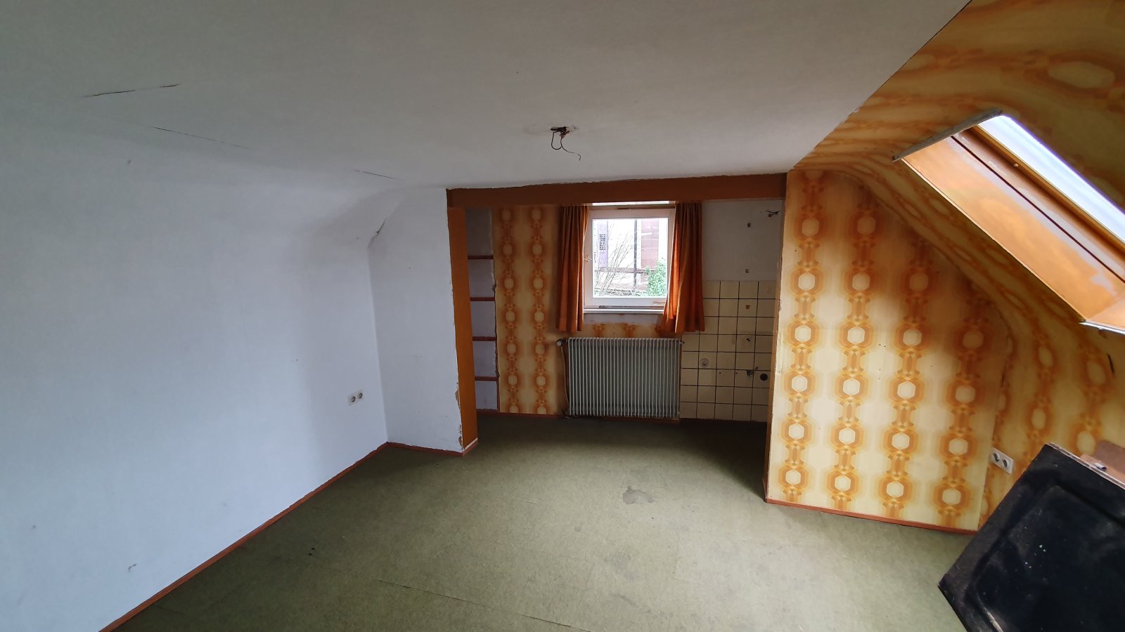 EFH mit ELW & Nebengebäude zentral in Kandern