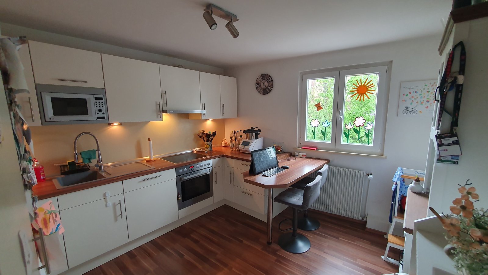 EFH mit ELW & Nebengebäude zentral in Kandern