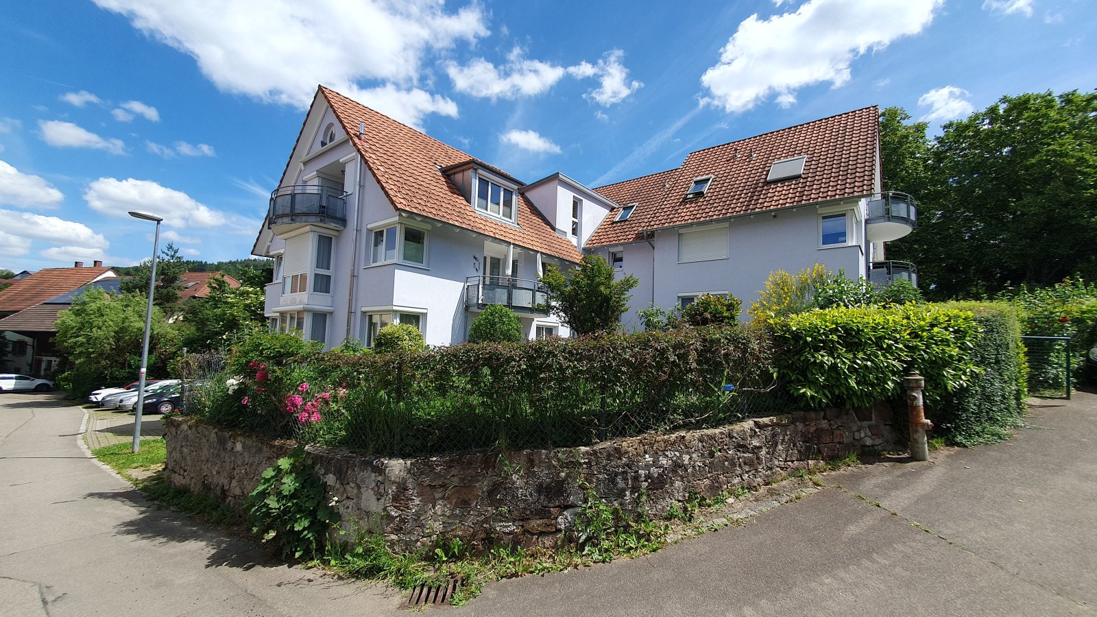 3 Zi.-ETW im EG mit Terrasse und Garage