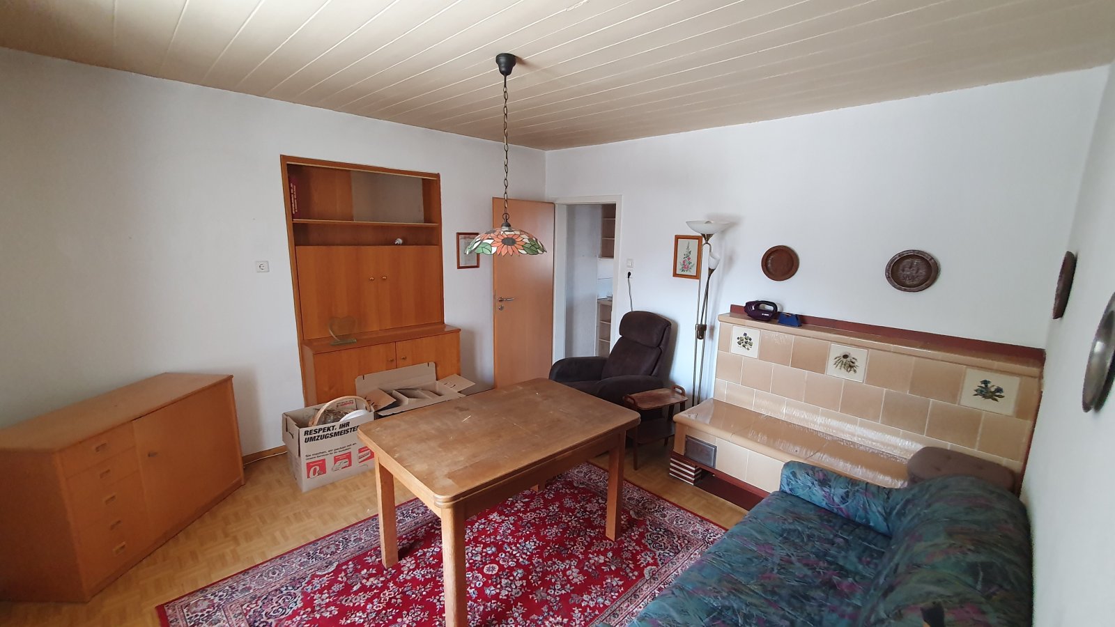 1-2 FH mit 2 Ökonomiegebäuden, 2 Gar. & 2 Gärten