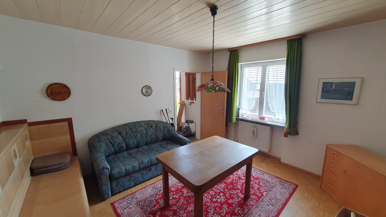 1-2 FH mit 2 Ökonomiegebäuden, 2 Gar. & 2 Gärten