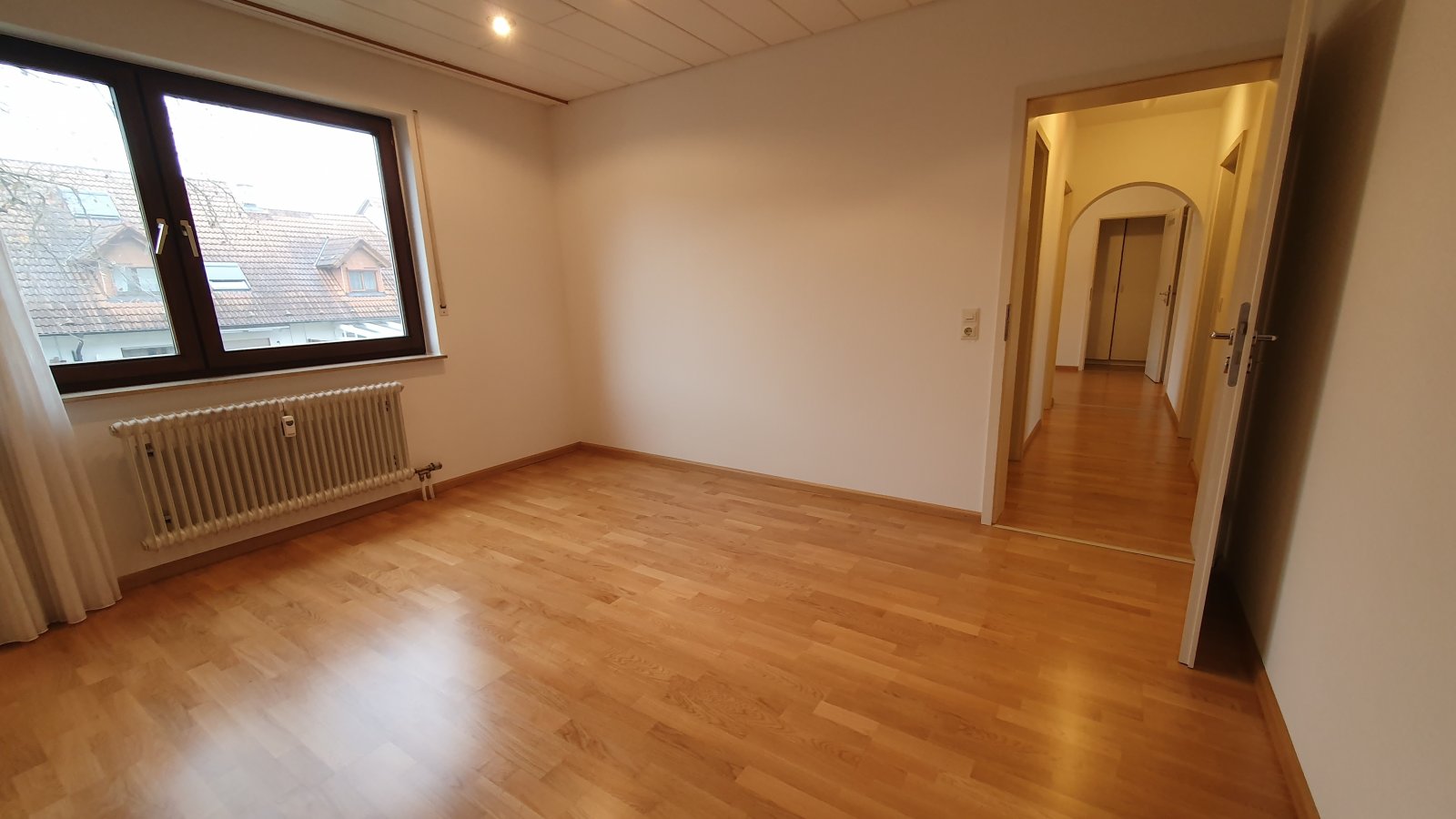 3 Zi.-Mietwohnung mit EBK, Balkon & Garage  STATUS: RESERVIERT