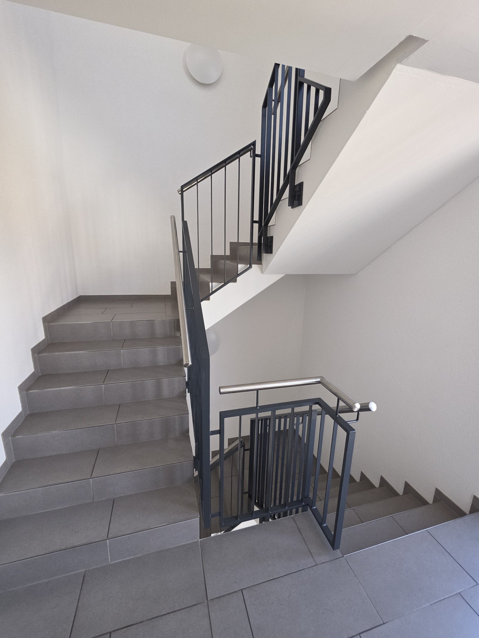 3,5 Zi.-ETW/Balkon/Aufzug/TG-/KFZ-Pl. Status:RESERVIERT!