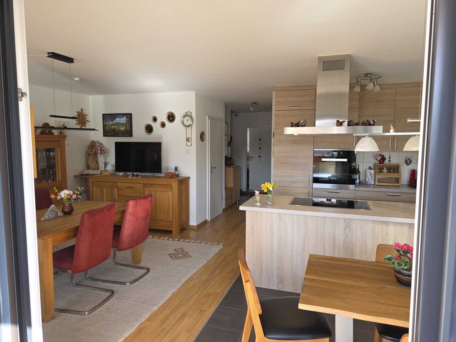 3,5 Zi.-ETW/Balkon/Aufzug/TG-/KFZ-Pl. Status:RESERVIERT!