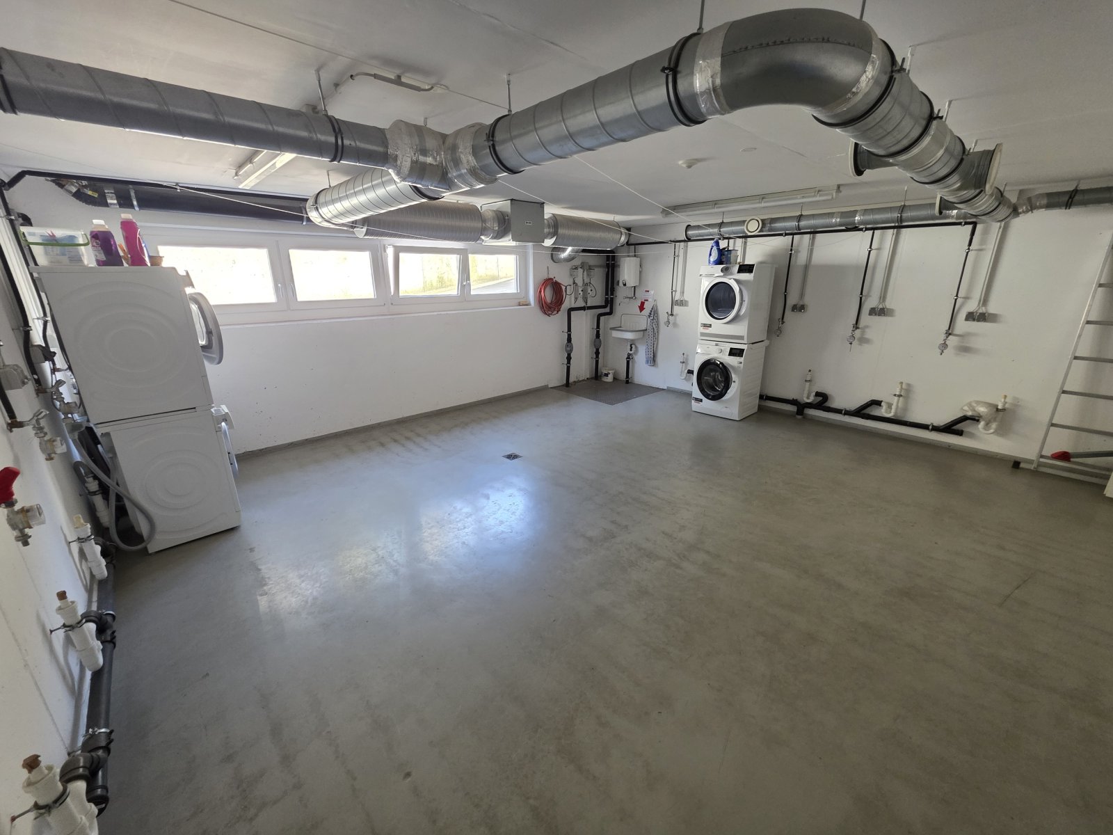 3,5 Zi.-ETW/Balkon/Aufzug/TG-/KFZ-Pl. Status:RESERVIERT!