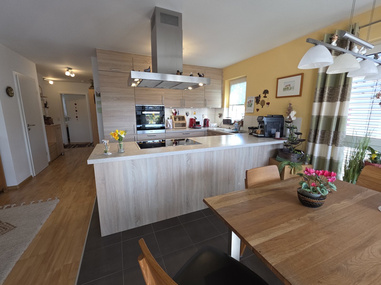 3,5 Zi.-ETW/Balkon/Aufzug/TG-/KFZ-Pl. Status:RESERVIERT!