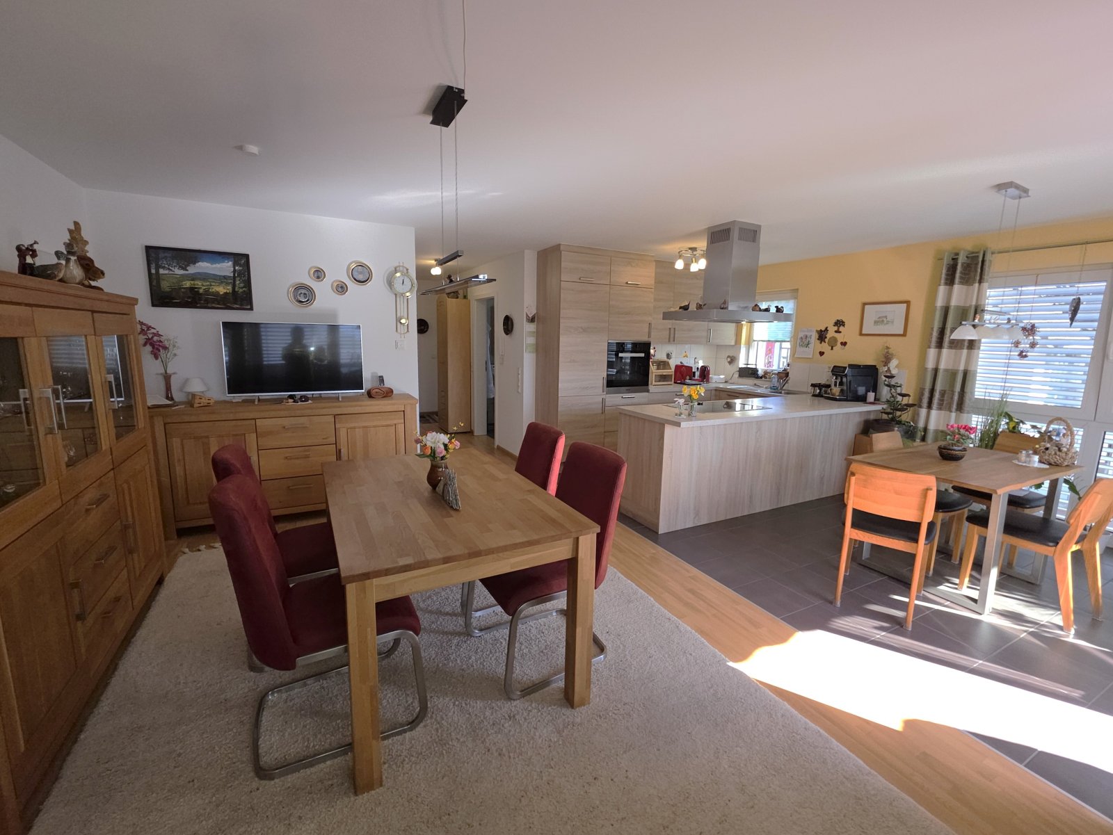 3,5 Zi.-ETW/Balkon/Aufzug/TG-/KFZ-Pl. Status:RESERVIERT!