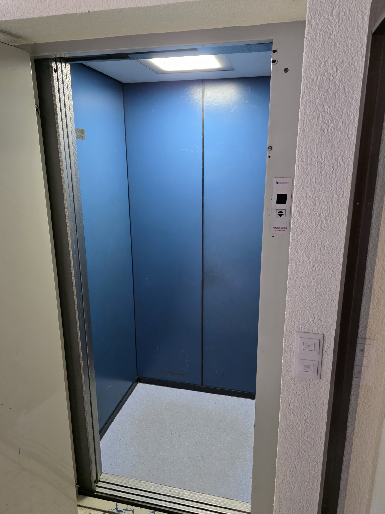 4,5 Zi.-ETW mit EBK, Balkon, Aufzug & TG-Platz