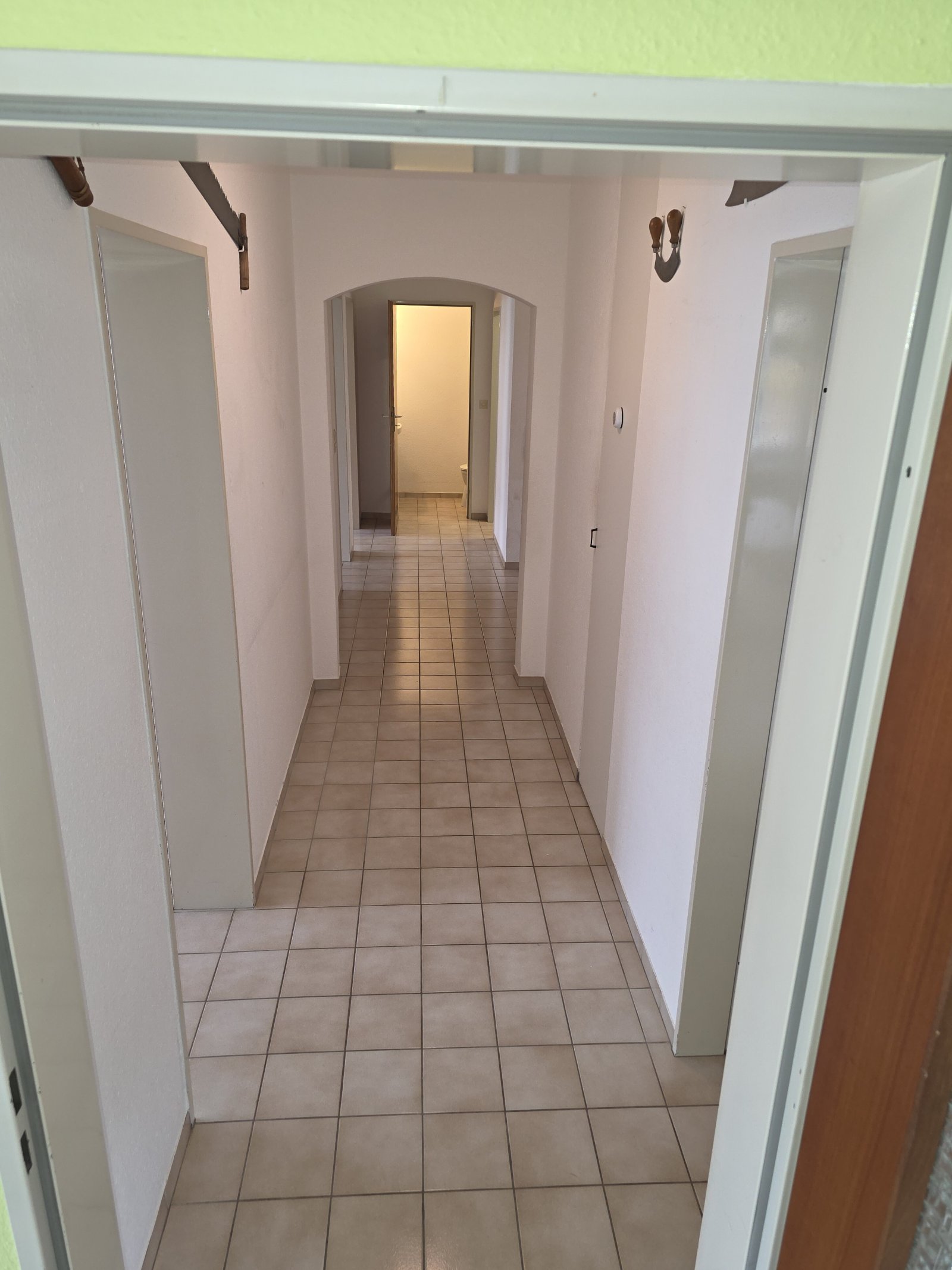 4,5 Zi.-ETW mit EBK, Balkon, Aufzug & TG-Platz