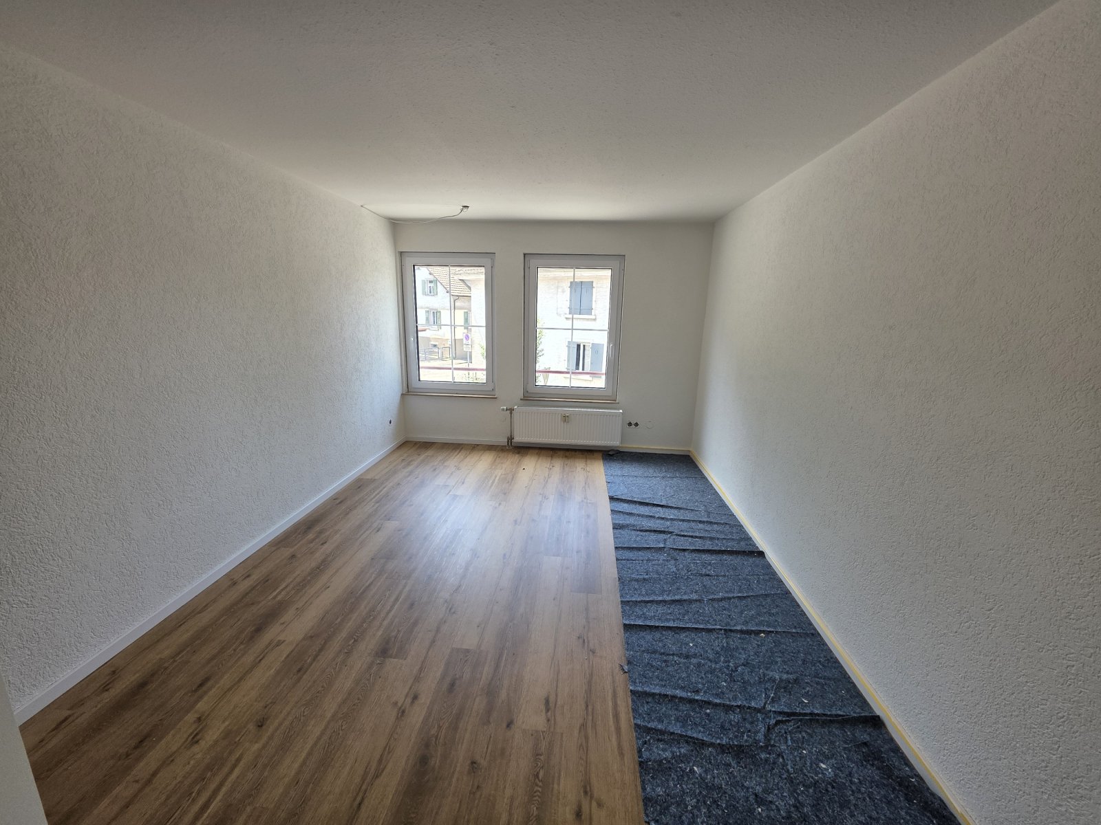 Großzügige, renovierte 5 Zi.-Mietwhg. mit Garage