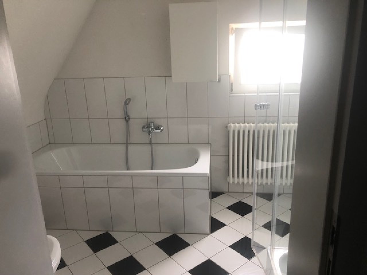 Wannenbad/WC; DG Wannenbad/WC; DG