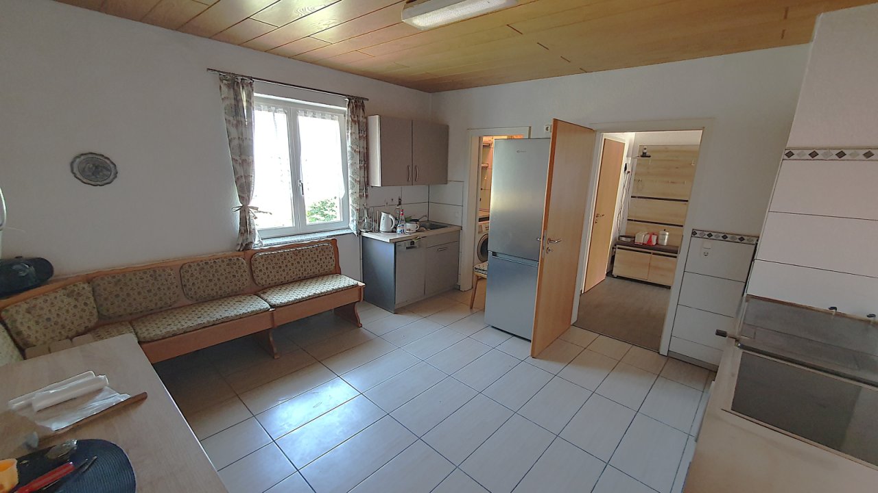 Wohnküche mit Essecke, EG