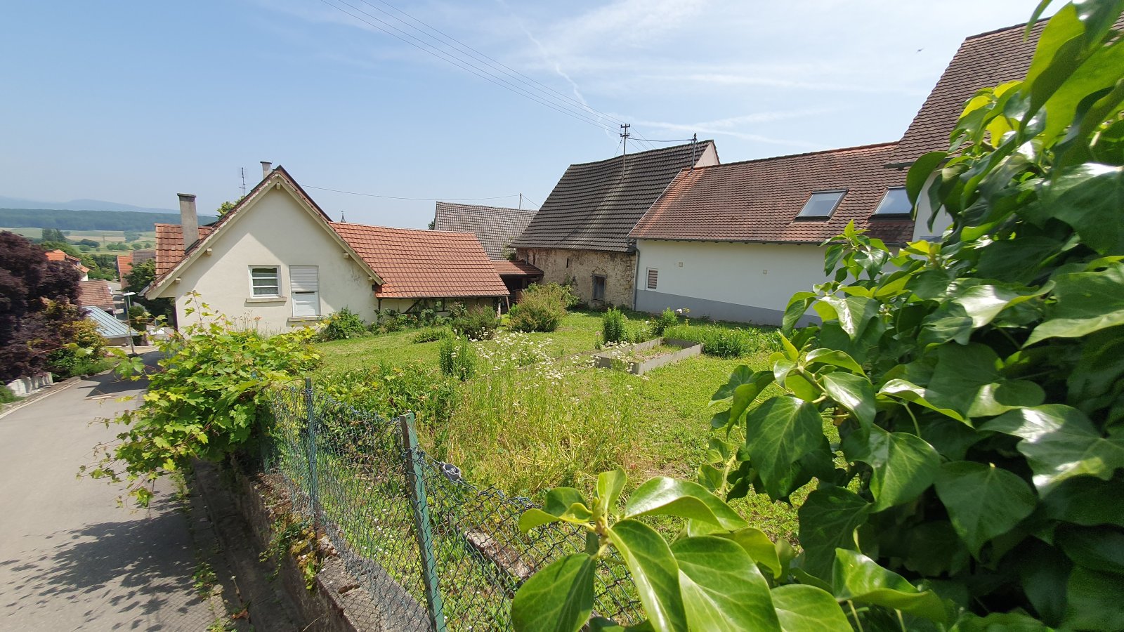 Garten oberhalb Wohnhaus