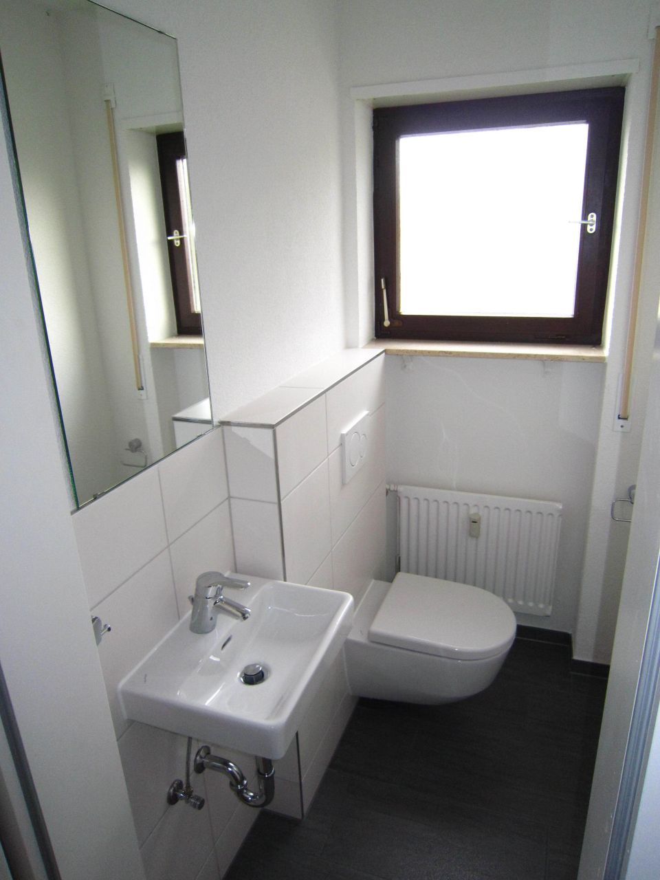 separates WC separates WC