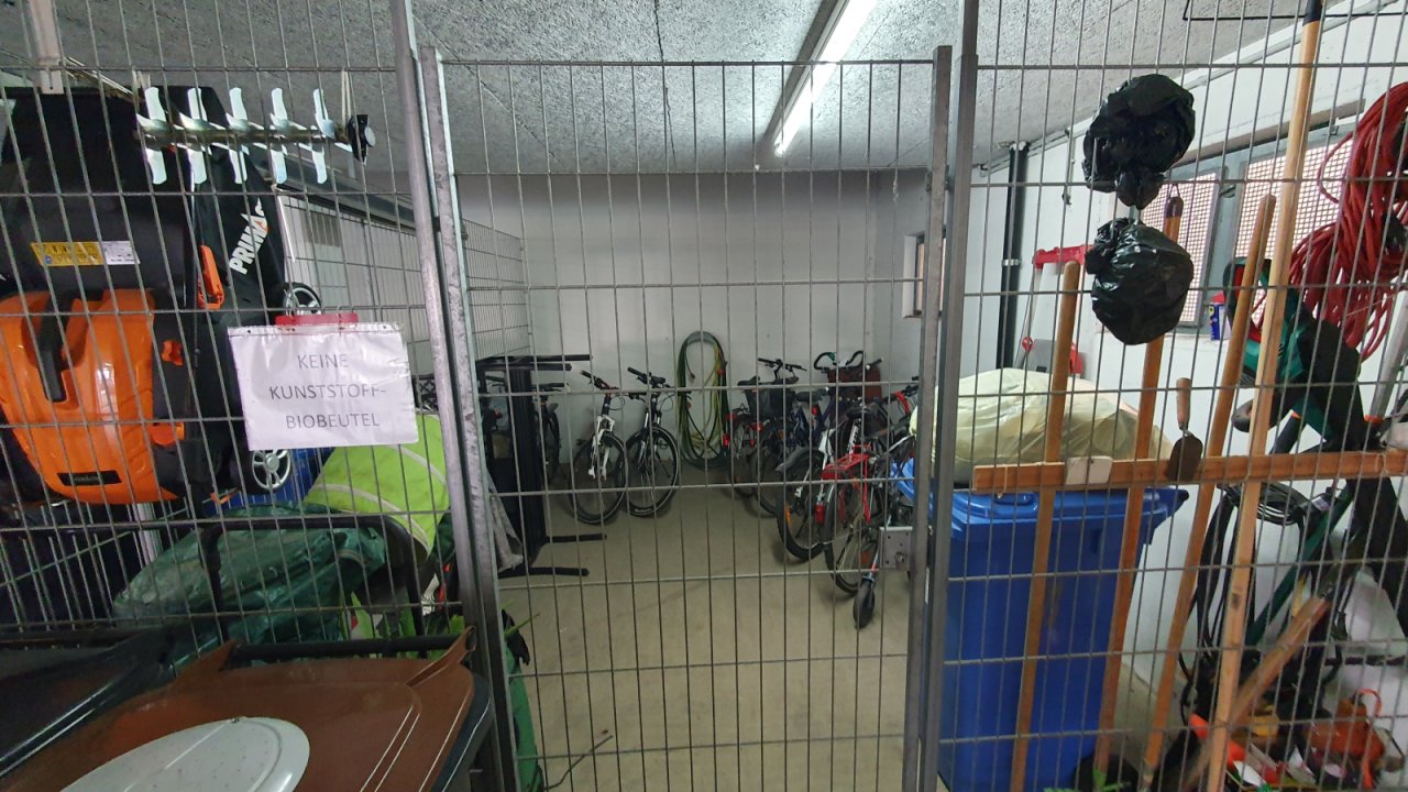Fahrradabstellplatz in TG Fahrradabstellplatz in TG