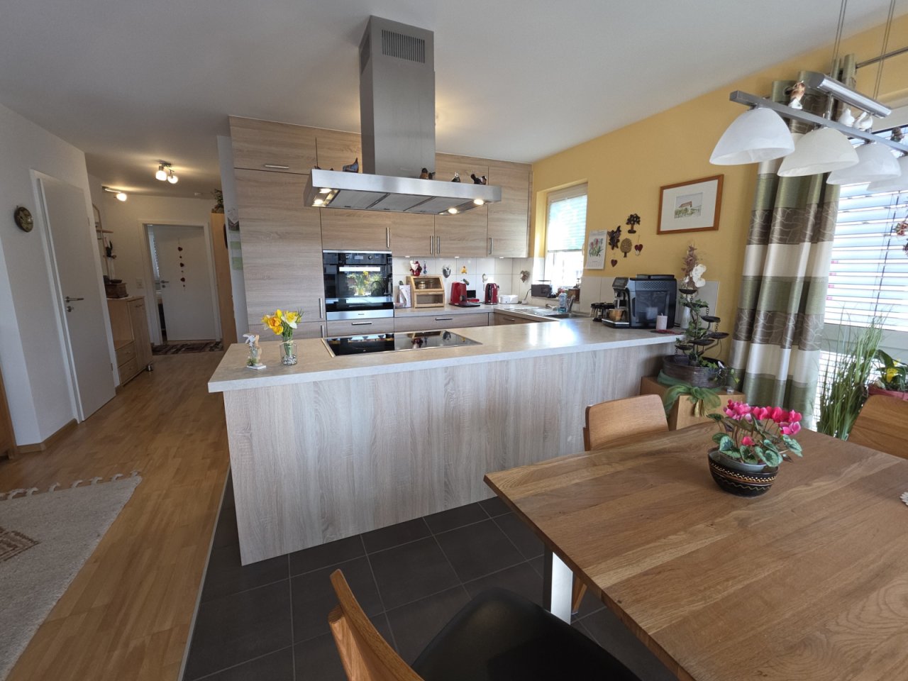 Wohnküche mit Essbereich