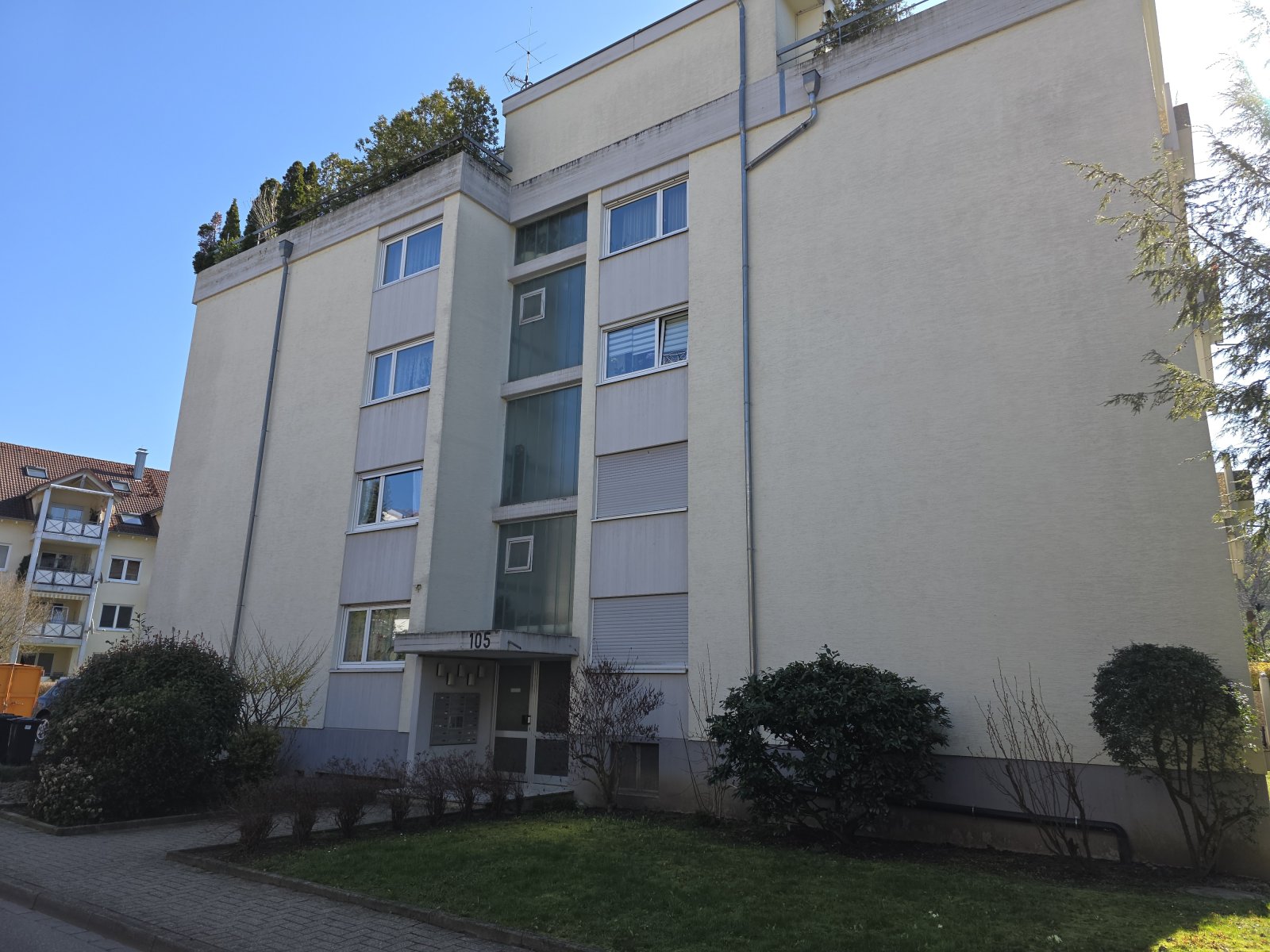 Hauszugang / Straßenseite