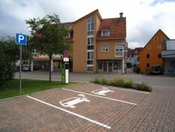 öffentliches Parken am Geschäft