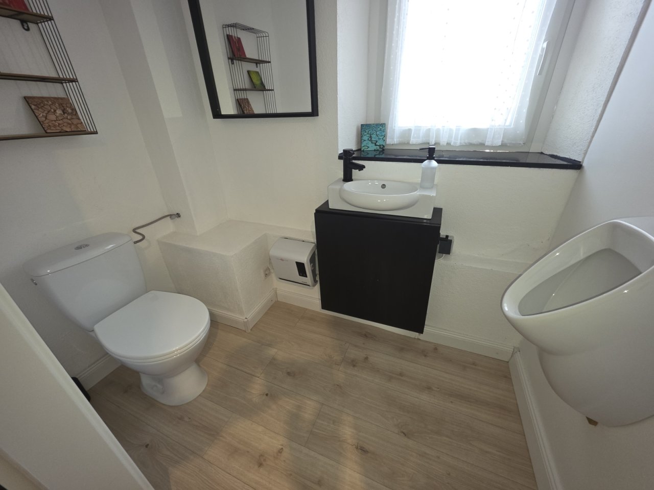 WC /Urinal, Schopf WC /Urinal, Schopf