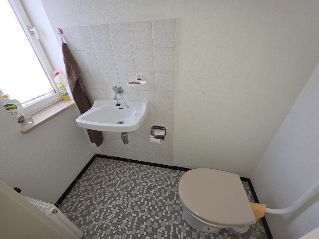 separates WC, EG separates WC, EG