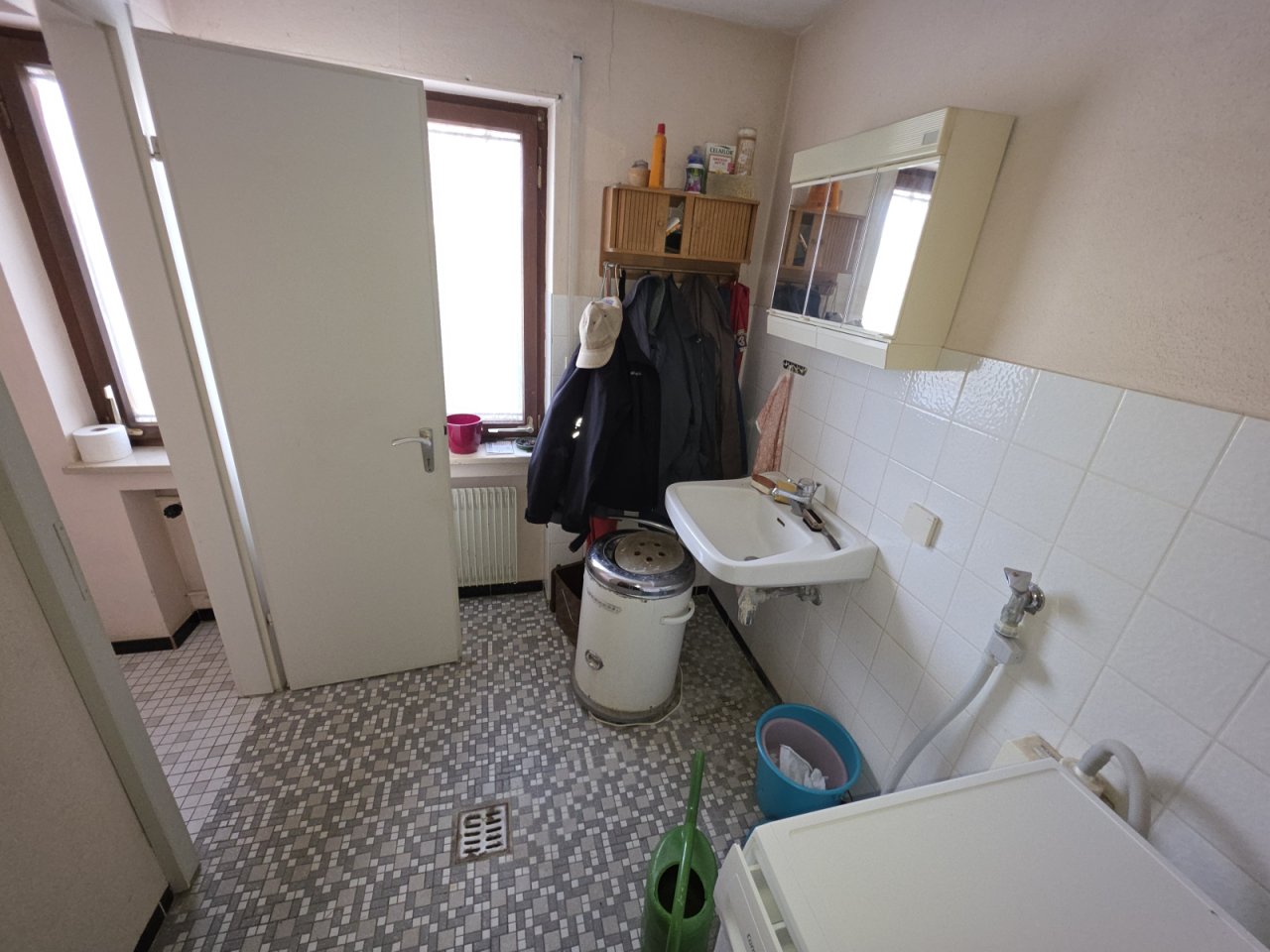Waschraum/WC, UG Waschraum/WC, UG