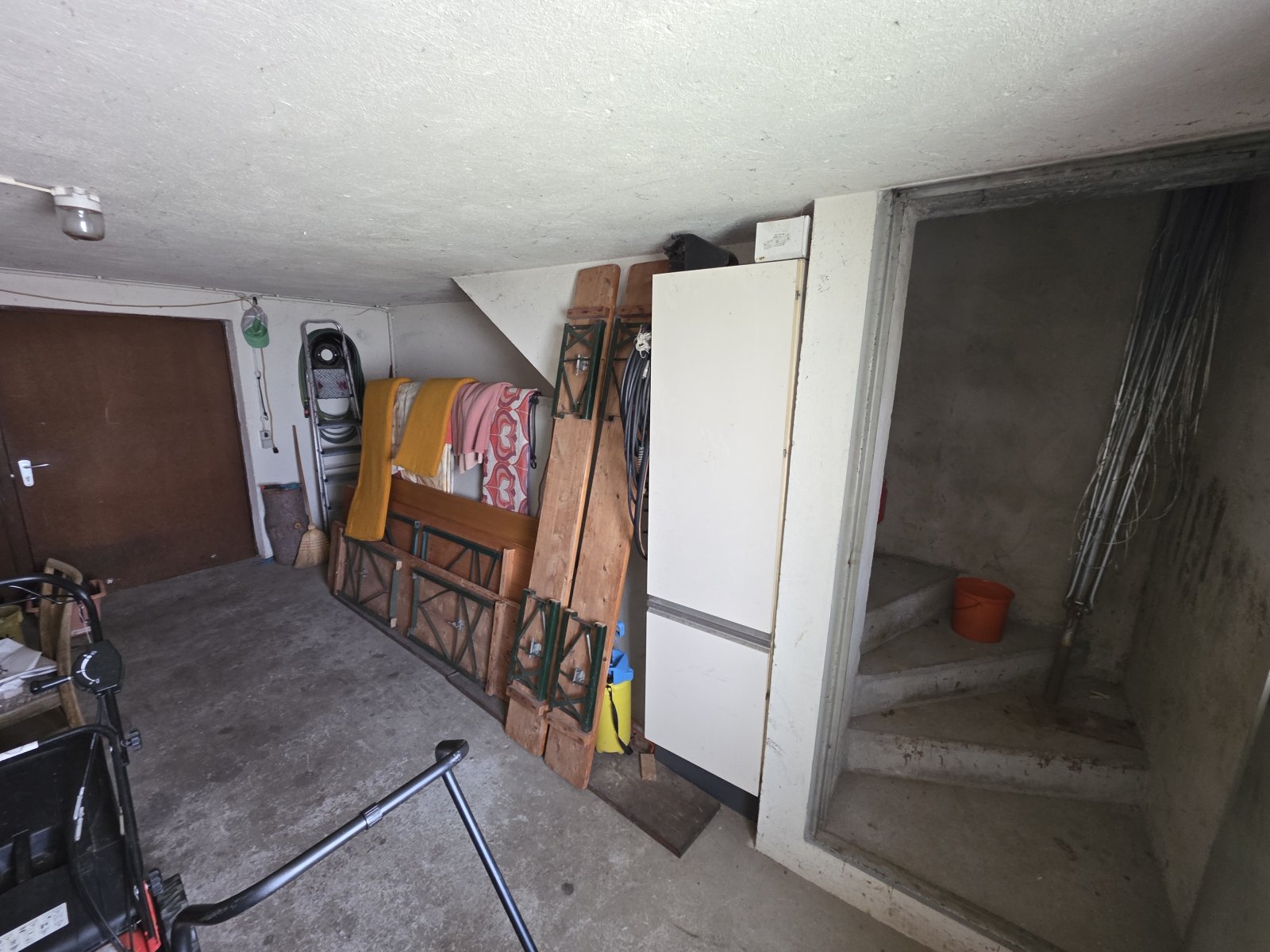 Garage im EG Garage im EG