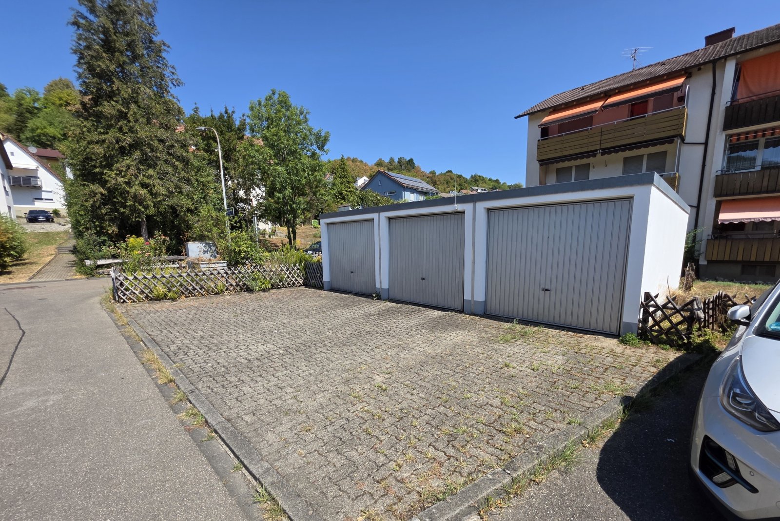 eigene Garage, rechts eigene Garage, rechts