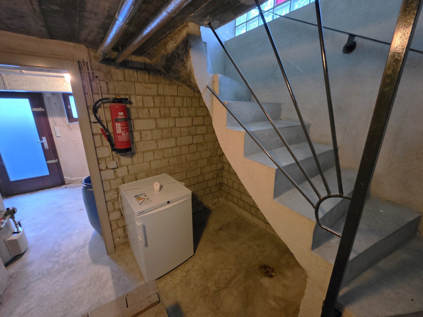 Kellertreppe/Vorplatz Kellertreppe/Vorplatz